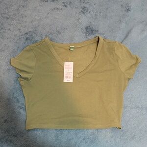 wild fable Olive V-Neck Cropped Tee